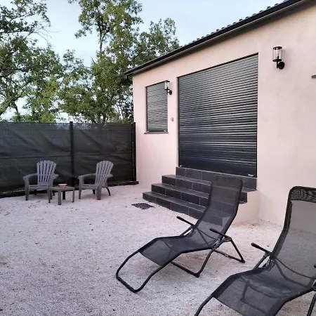 A Nou'deux Bed & Breakfast *